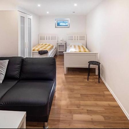 Cityloft Kassel 1 - Zentrale Unterkunft Fuer Gruppen Bis 7 Personen - Parkplatz - Netflix Dış mekan fotoğraf