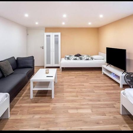 Cityloft Kassel 1 - Zentrale Unterkunft Fuer Gruppen Bis 7 Personen - Parkplatz - Netflix Dış mekan fotoğraf
