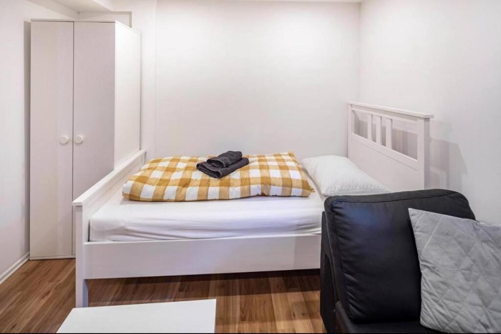 Cityloft Kassel 1 - Zentrale Unterkunft Fuer Gruppen Bis 7 Personen - Parkplatz - Netflix Dış mekan fotoğraf